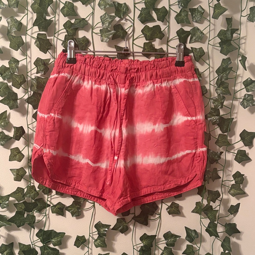 American Eagle Outfitters Pink and White Athletic Shorts